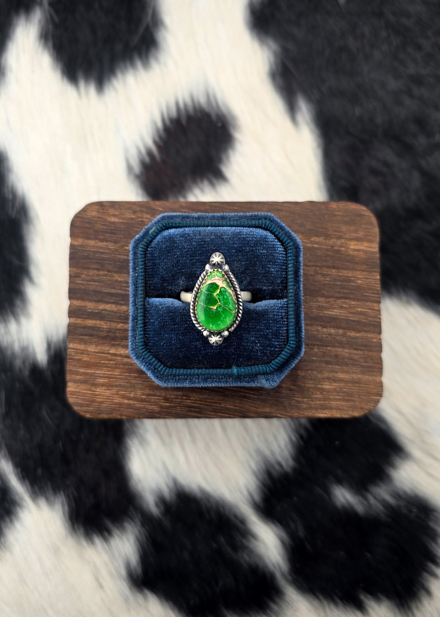 The Green Sea Adjustable Ring