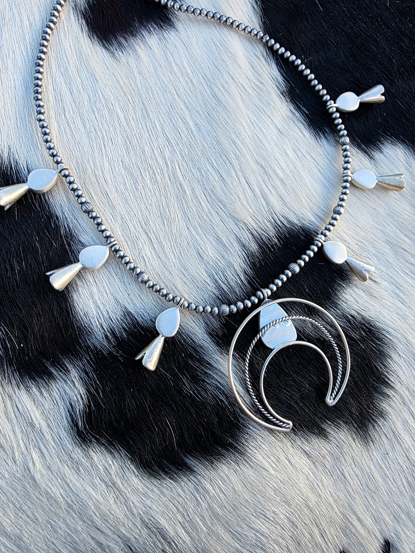The Sonoran Naja & Pearl Necklace
