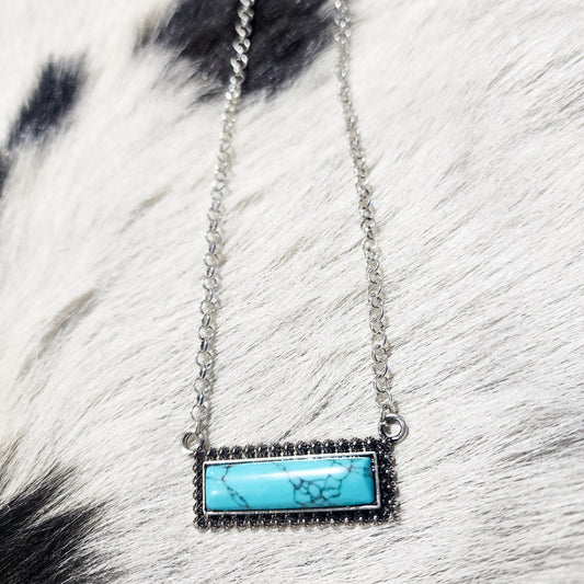 The Raelynn Bar Necklace