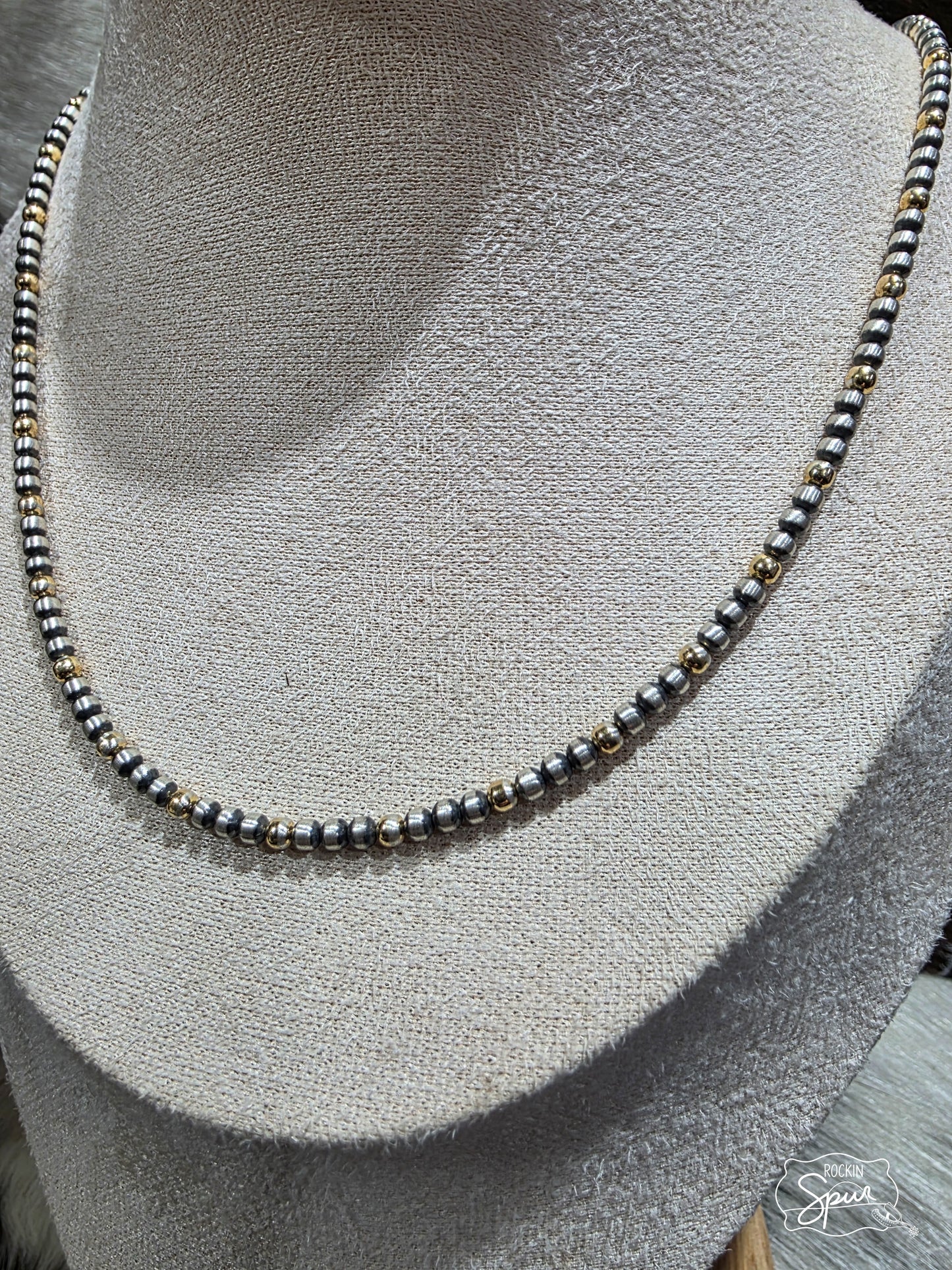 The Gold & Silver Pearl Necklace