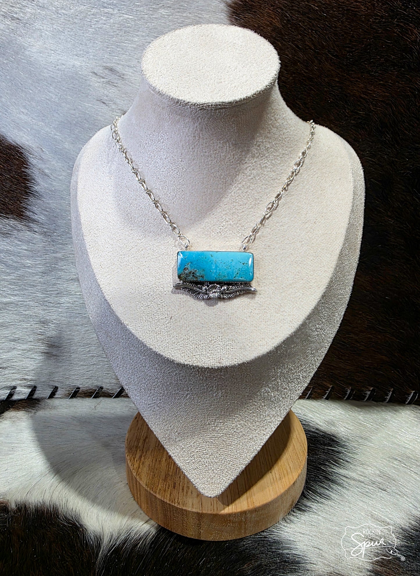 The Wyoming Bar Necklace