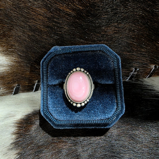 The Abby Pink Conch Adjustable Ring