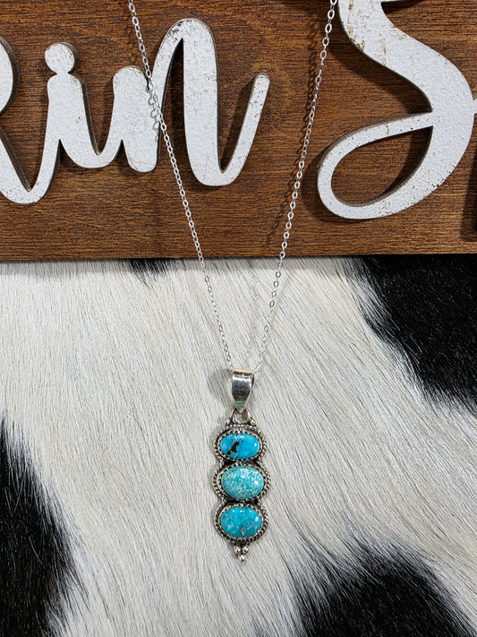 The Adalyn White Water Turquoise Necklace
