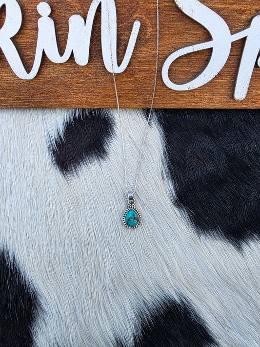 The Kelsie Dainty Turquoise Necklace