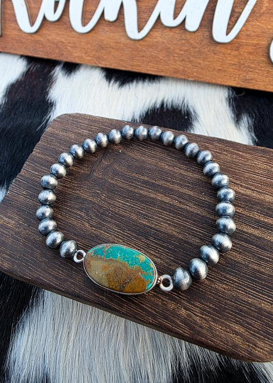 The Pilot Mountain & Pearl Bracelet