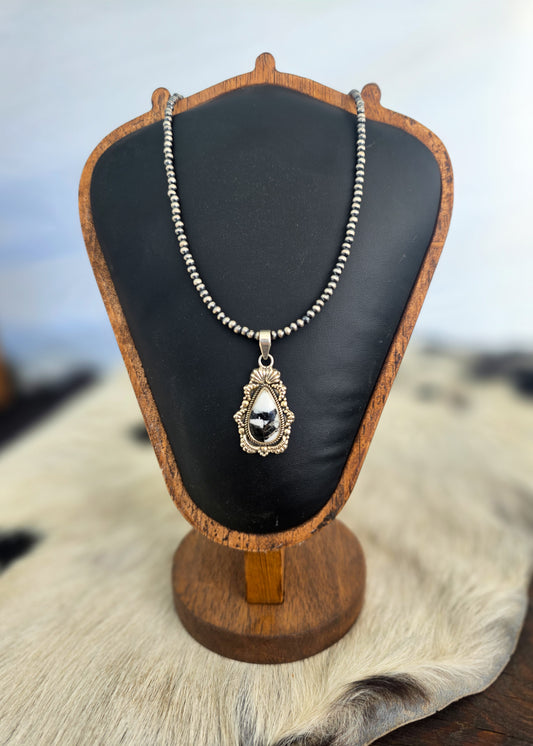 The Annie Necklace