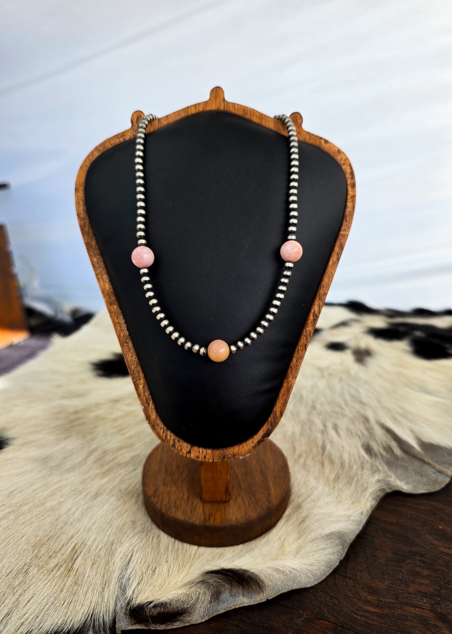 The Amelia Pink Necklace